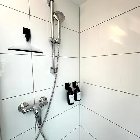 Zentrale Wohnung Mit Dachterasse Brégence Extérieur photo